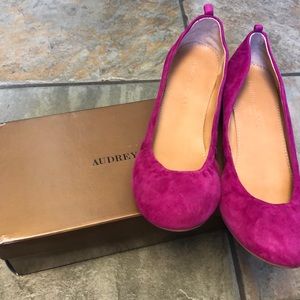 Brand new Audrey Brooke flats.